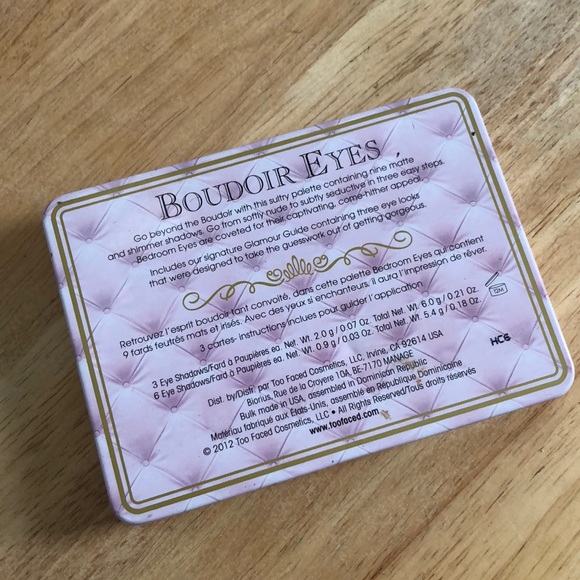 Boudoir Eyes Soft & Sexy Eye Shadow Collection - Picture 2 of 3